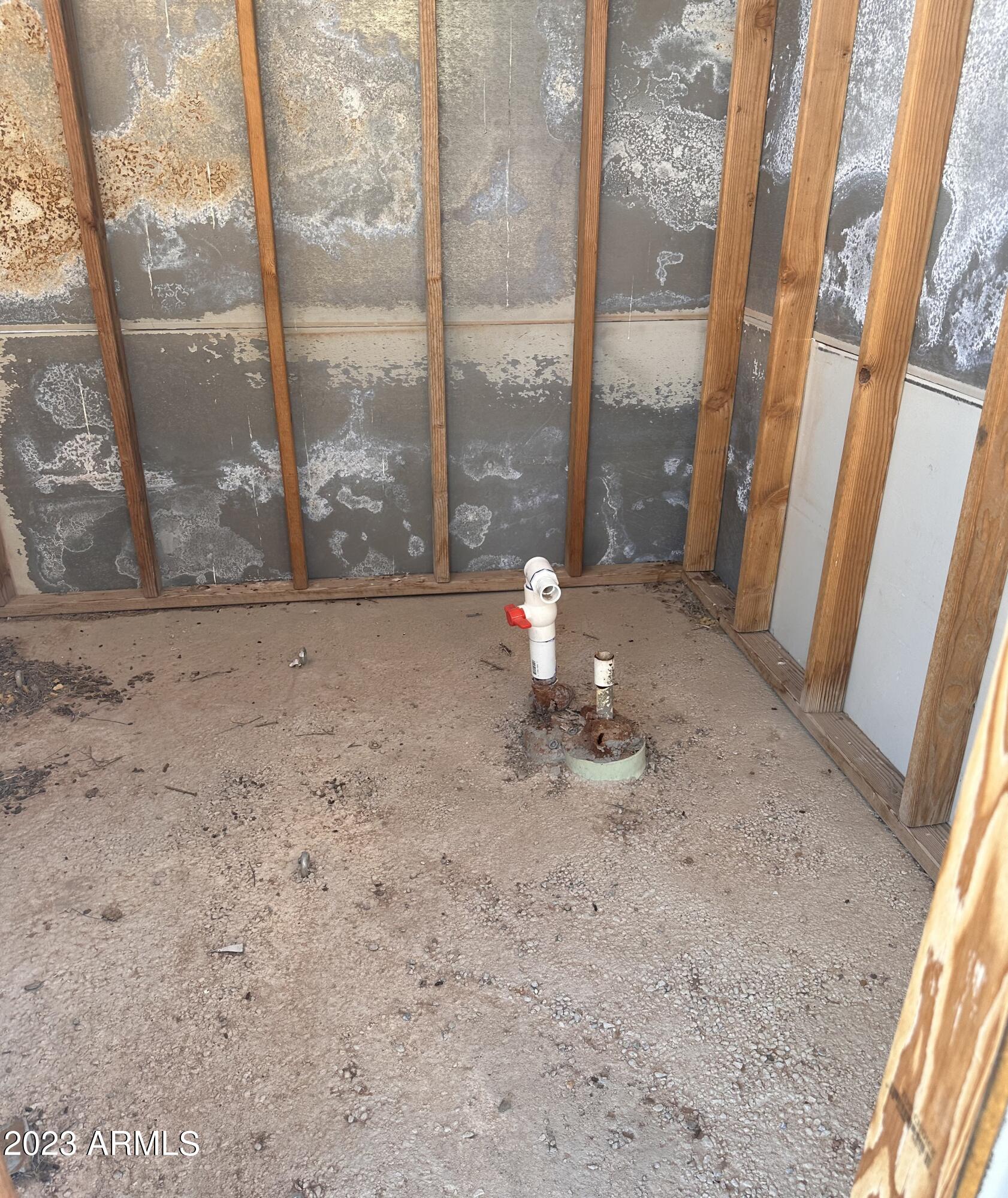 14 8249, Unit 38 Show Low, AZ 85901 - Photo 5 of 6 a view of lot of living room