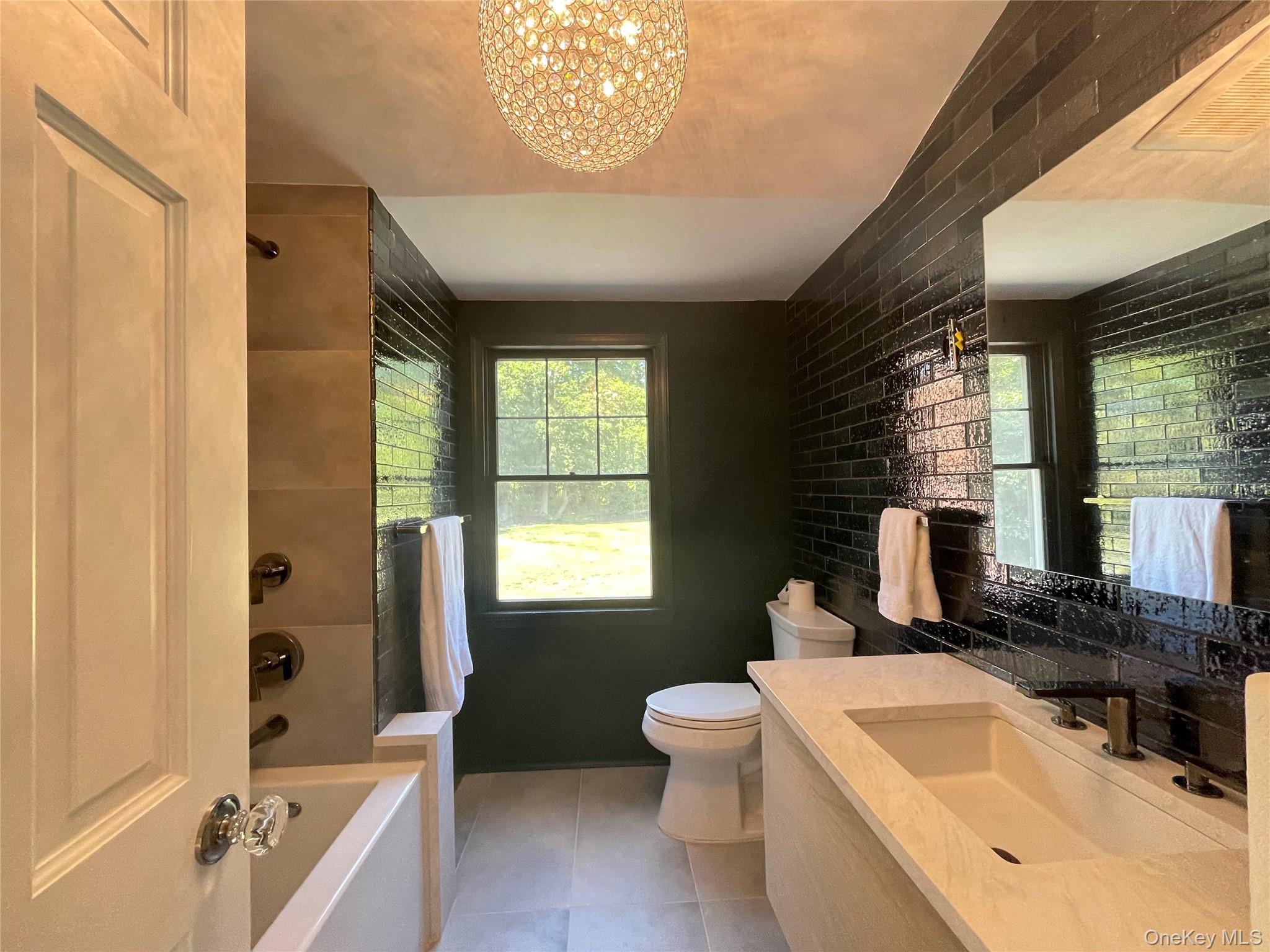 6 Beech Hill Road Huntington, NY 11743 - Photo 11 of 19