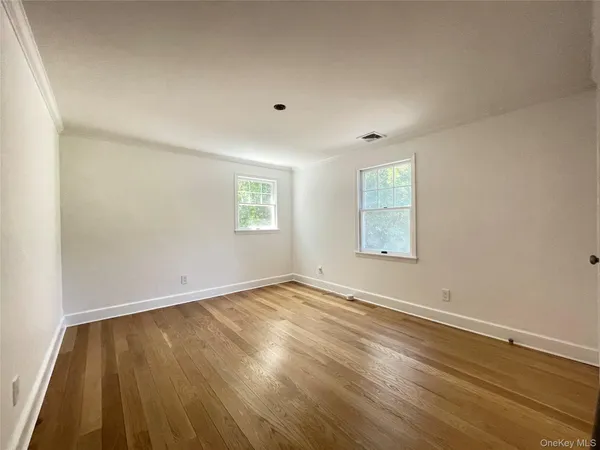 $8,500 | 6 Beech Hill Road, Lloyd Harbor, NY 11743