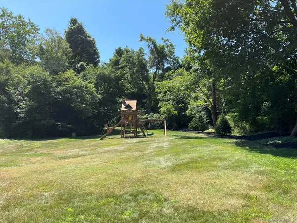 $8,500 | 6 Beech Hill Road, Lloyd Harbor, NY 11743