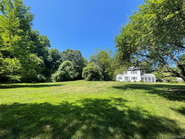 $8,500 | 6 Beech Hill Road, Lloyd Harbor, NY 11743
