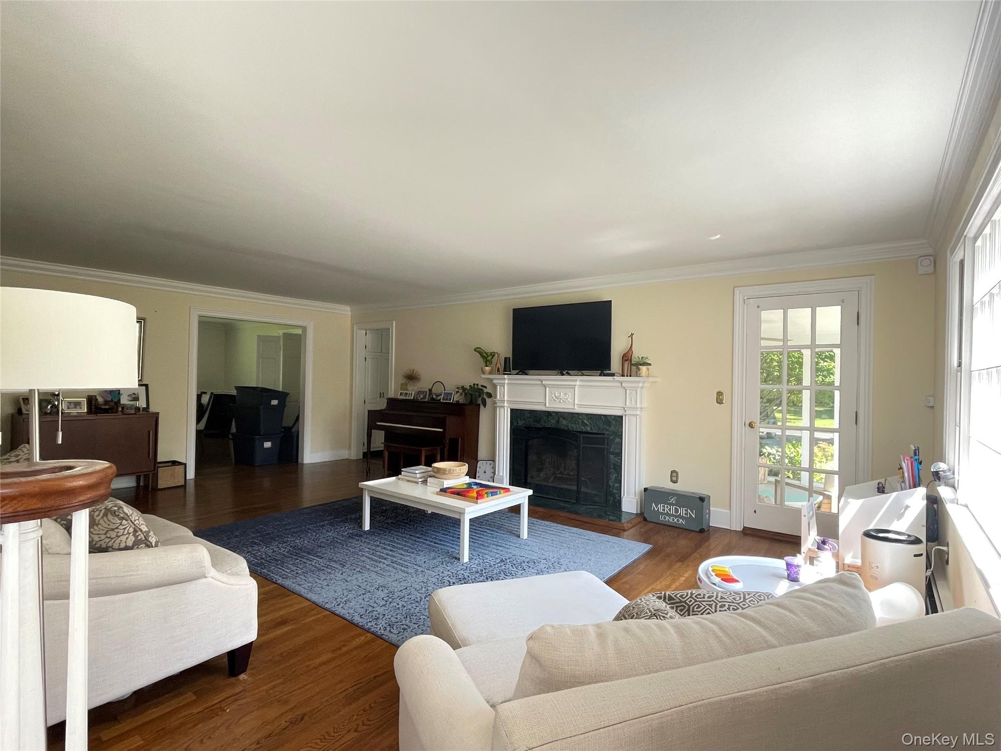 6 Beech Hill Road Huntington, NY 11743 - Photo 3 of 19