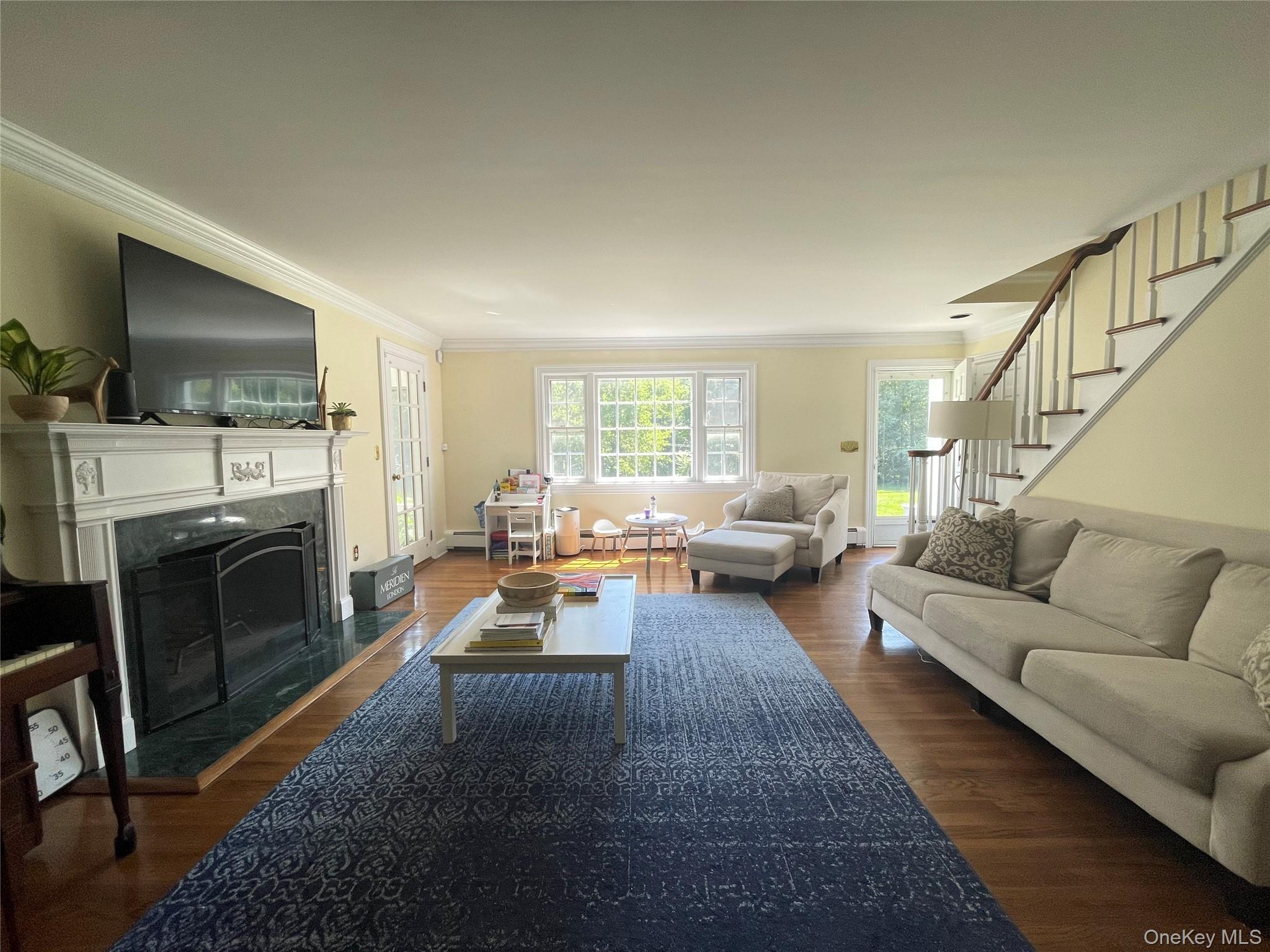 6 Beech Hill Road Huntington, NY 11743 - Photo 4 of 19