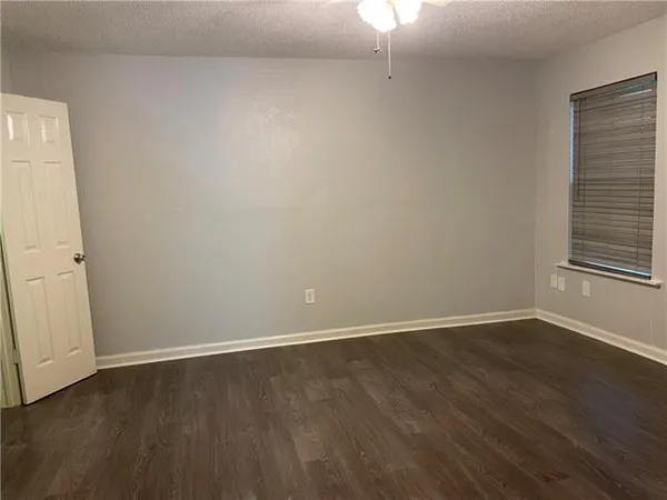 $1,200 | 1161 Lake Avenue, Unit 222, Metairie, LA 70005