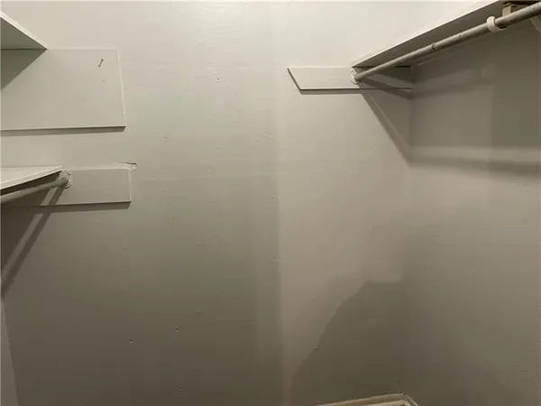 $1,200 | 1161 Lake Avenue, Unit 222, Metairie, LA 70005