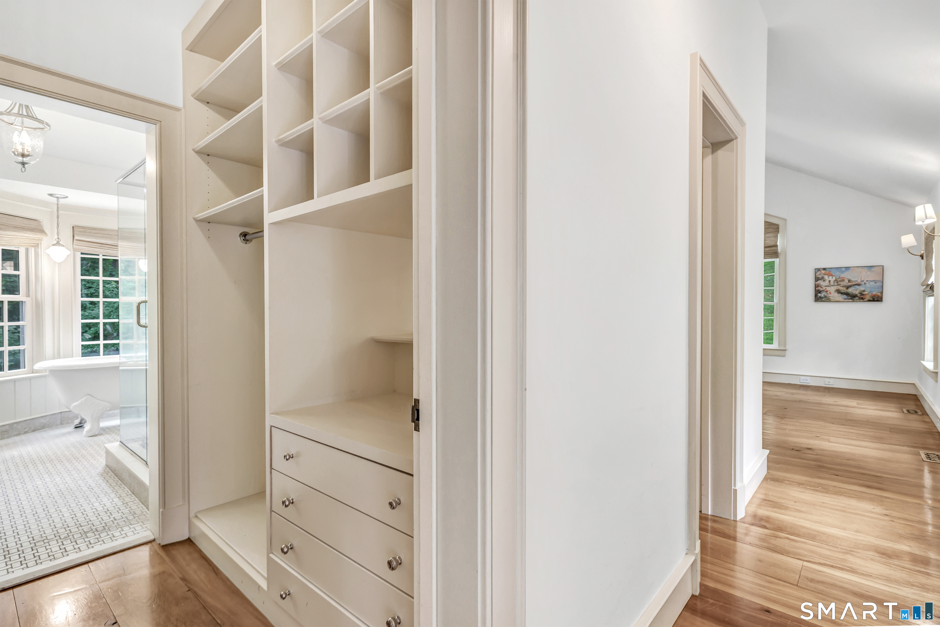 215 Cross Ridge Road New Canaan, CT 06840 - Photo 17 of 37