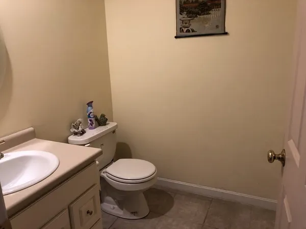 $3,850 | 111 Oxford Street, Unit B, Revere, MA 02151