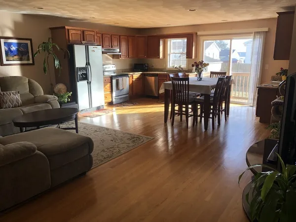 $3,850 | 111 Oxford Street, Unit B, Revere, MA 02151