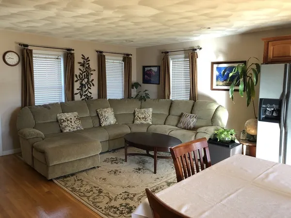 $3,850 | 111 Oxford Street, Unit B, Revere, MA 02151