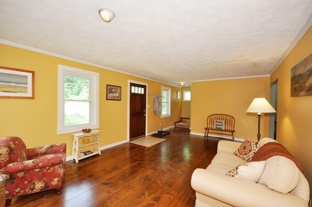 39 Seminole Road Acton, MA 01720 - Photo 4 of 30 Gallery Image 4