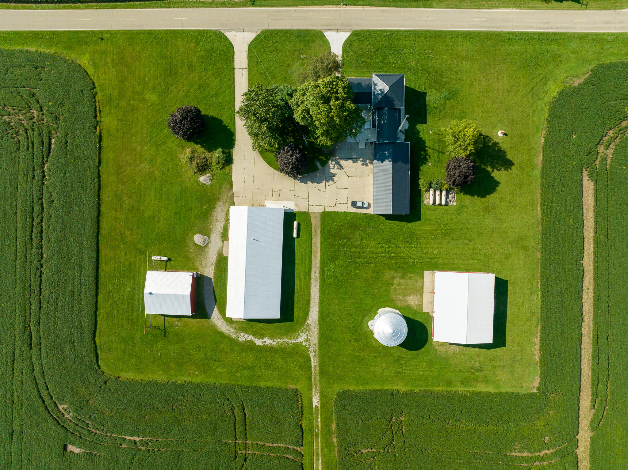 634 East Girard Road Quincy, MI 49082 - Photo 13 of 75 Buildings Straight Over Close