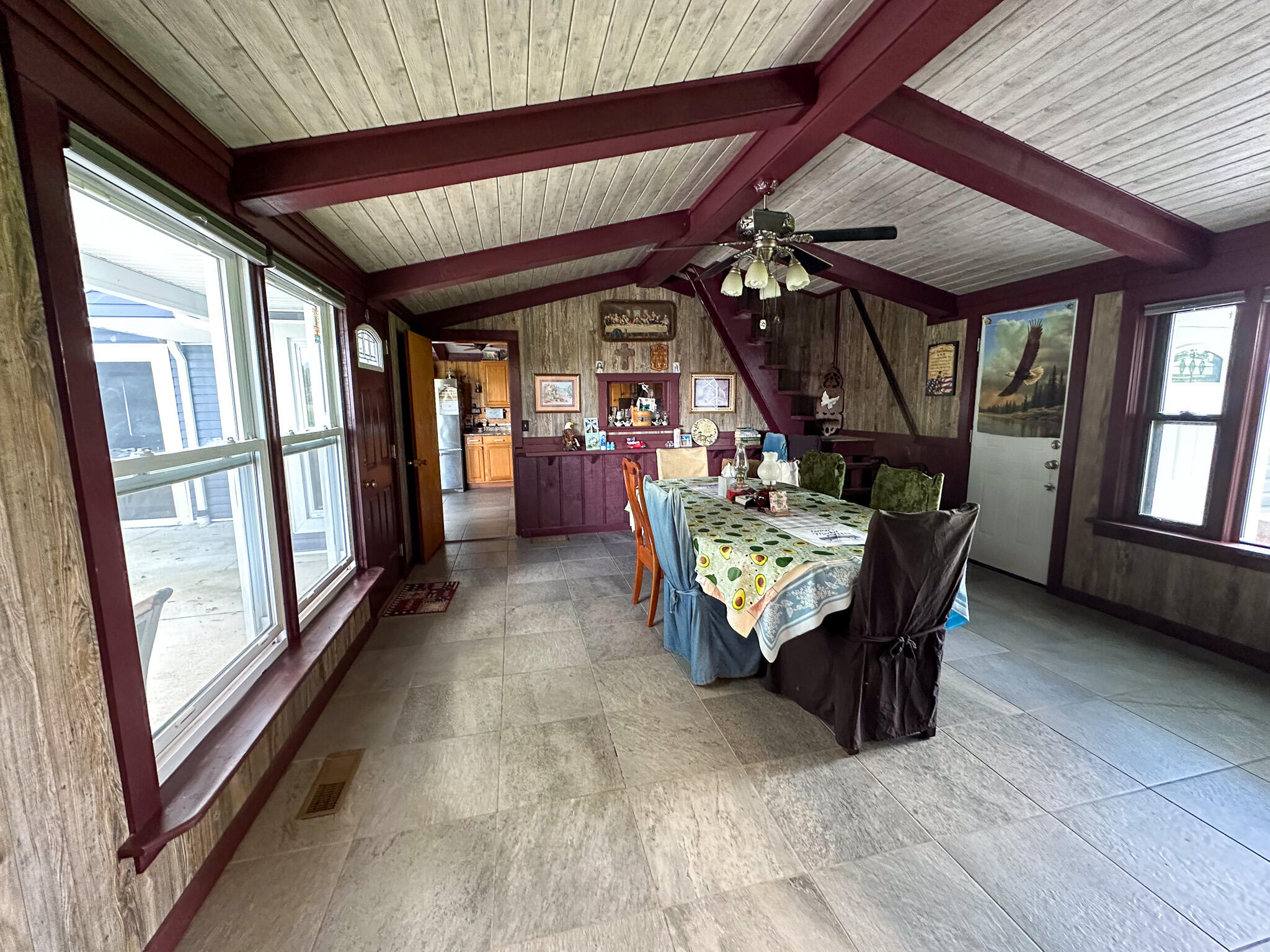 634 East Girard Road Quincy, MI 49082 - Photo 32 of 75 Dining 2