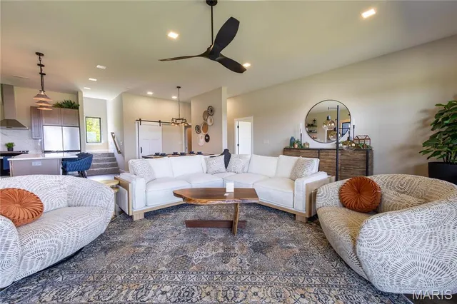 $1,189,000 | 2813 Tyrol Rdg Drive, Innsbrook, MO 63390