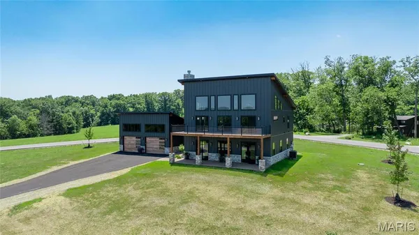 $1,189,000 | 2813 Tyrol Rdg Drive, Innsbrook, MO 63390