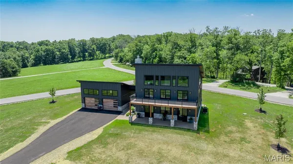 $1,189,000 | 2813 Tyrol Rdg Drive, Innsbrook, MO 63390