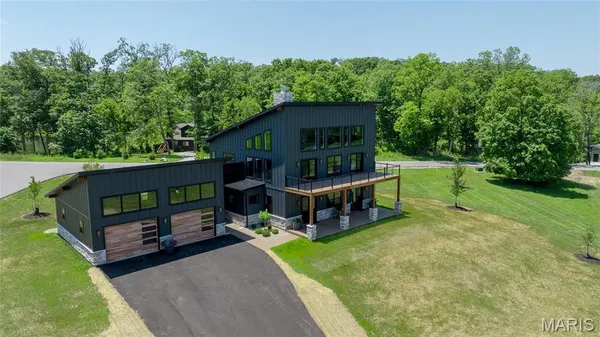 $1,189,000 | 2813 Tyrol Rdg Drive, Innsbrook, MO 63390