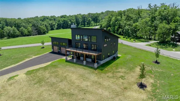 $1,189,000 | 2813 Tyrol Rdg Drive, Innsbrook, MO 63390