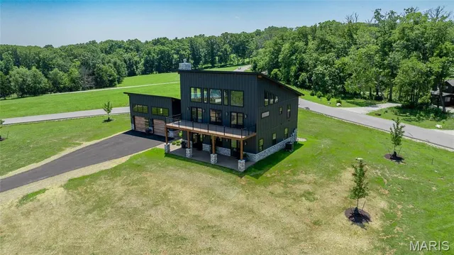 $1,189,000 | 2813 Tyrol Rdg Drive, Innsbrook, MO 63390