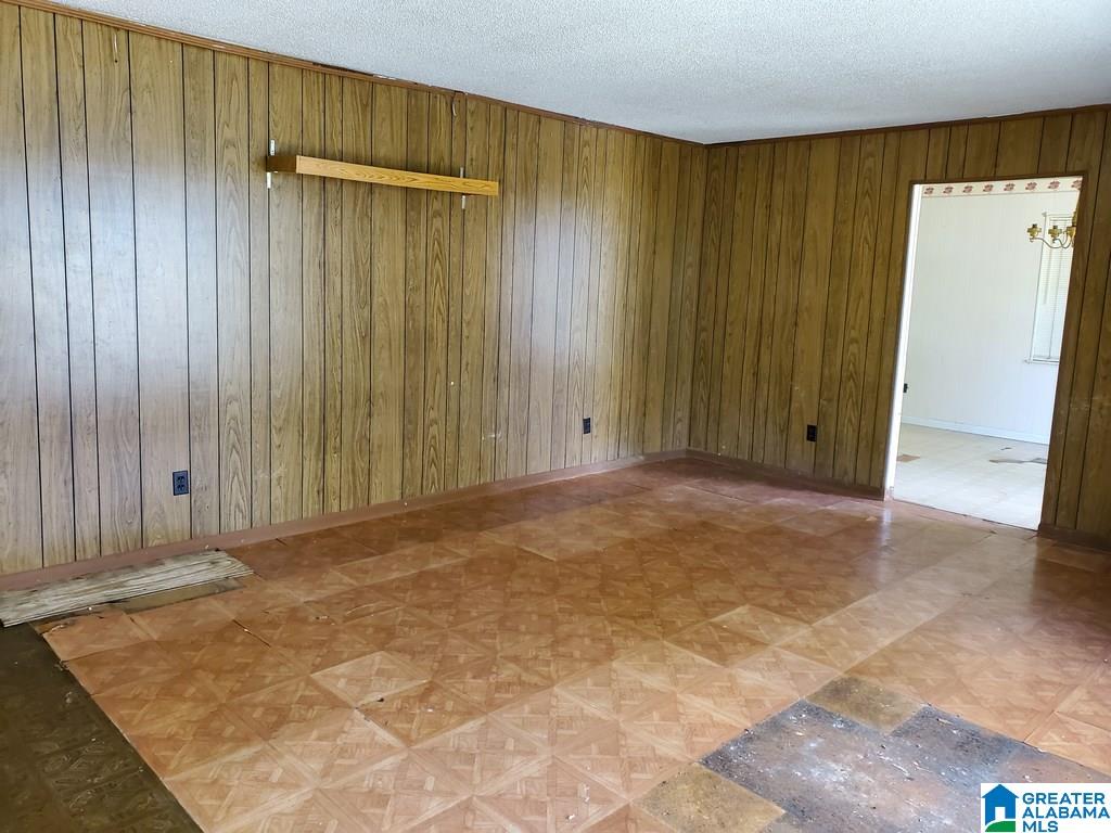 421 Clark Mountain Road East Bessemer, AL 35023 - Photo 2 of 22