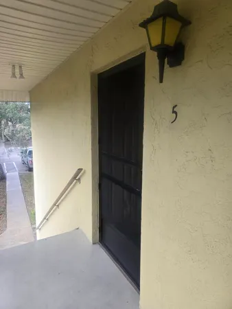 $1,550 | 400 18th Street, Unit P5, Vero Beach, FL 32960