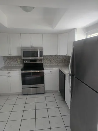 $1,550 | 400 18th Street, Unit P5, Vero Beach, FL 32960