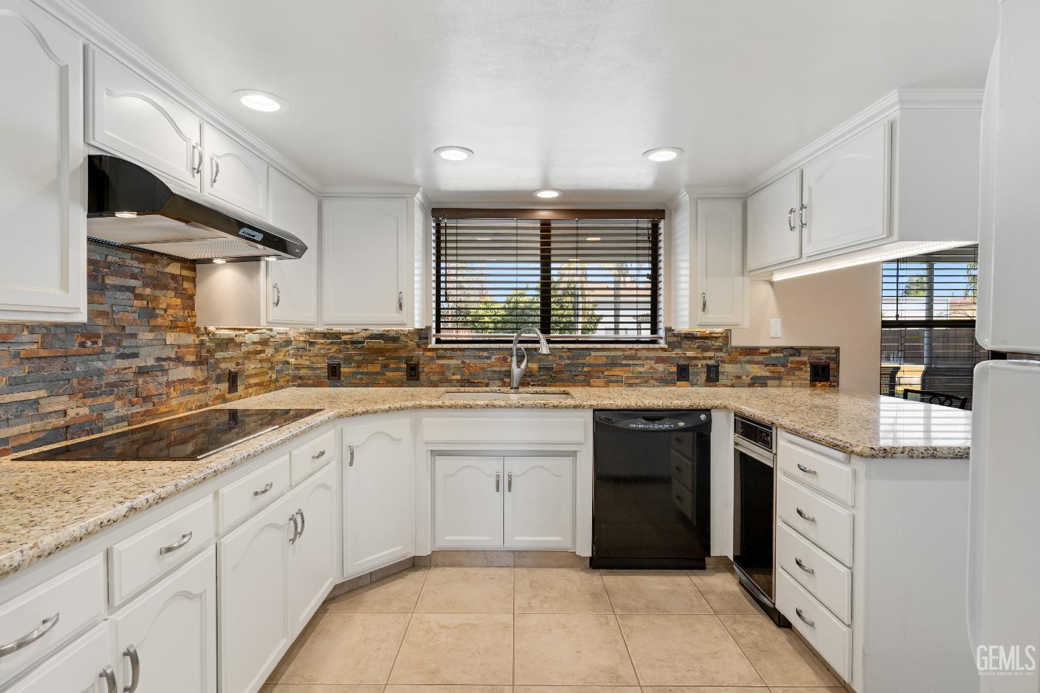 Undisclosed Address Bakersfield, CA 93312 - Photo 3 of 46