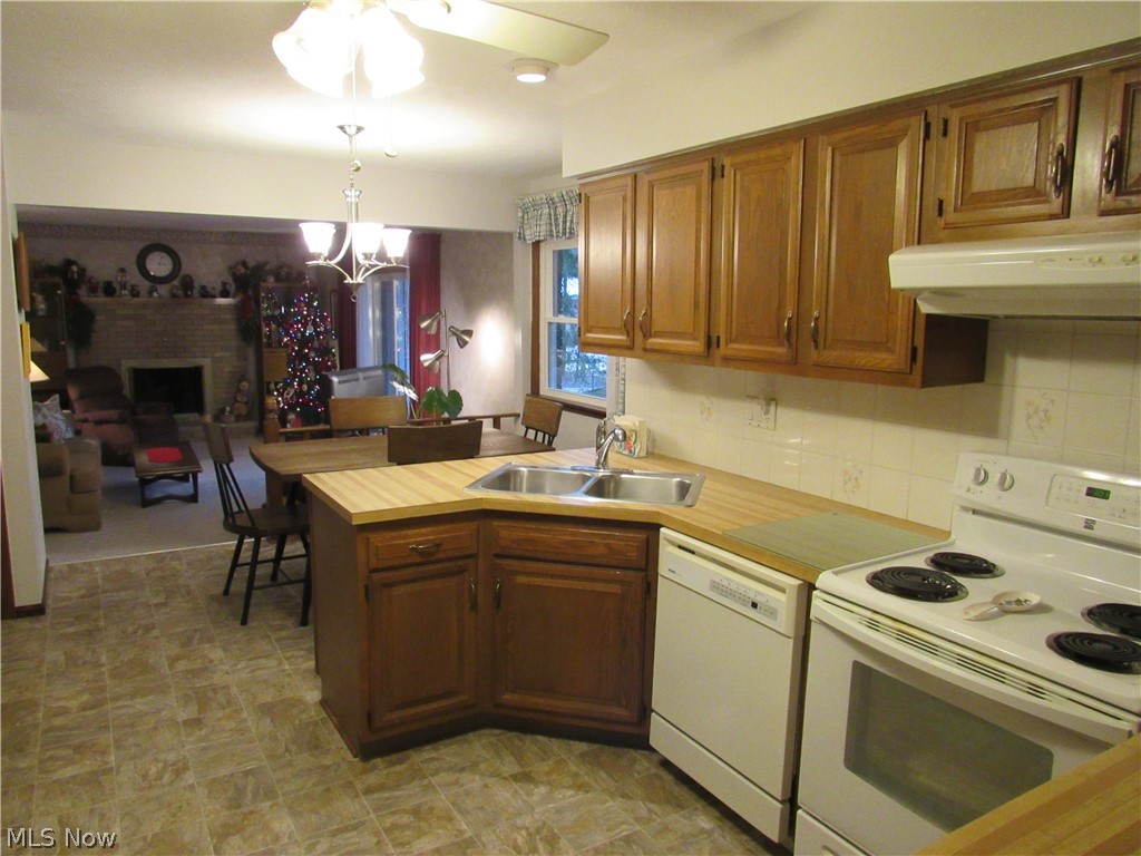 11090 Root Road Columbia Station, OH 44028 - Photo 2 of 19 Gallery Image 2