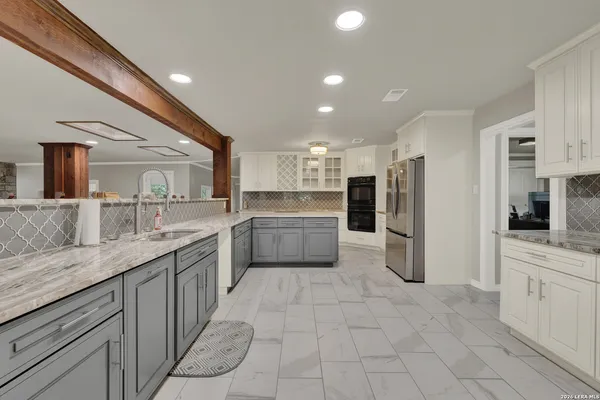 $1,400,000 | 8738 Garden Ridge Drive, San Antonio, TX 78266