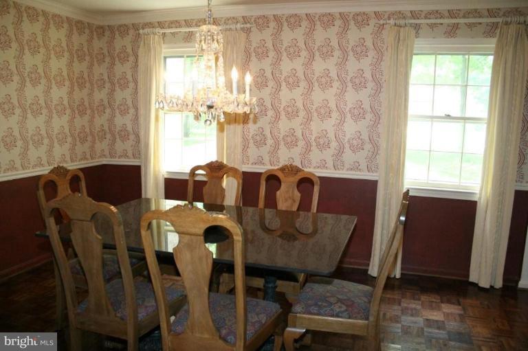 2440 Brussels Court Reston, VA 20191 - Photo 7 of 16 Dining Room #2