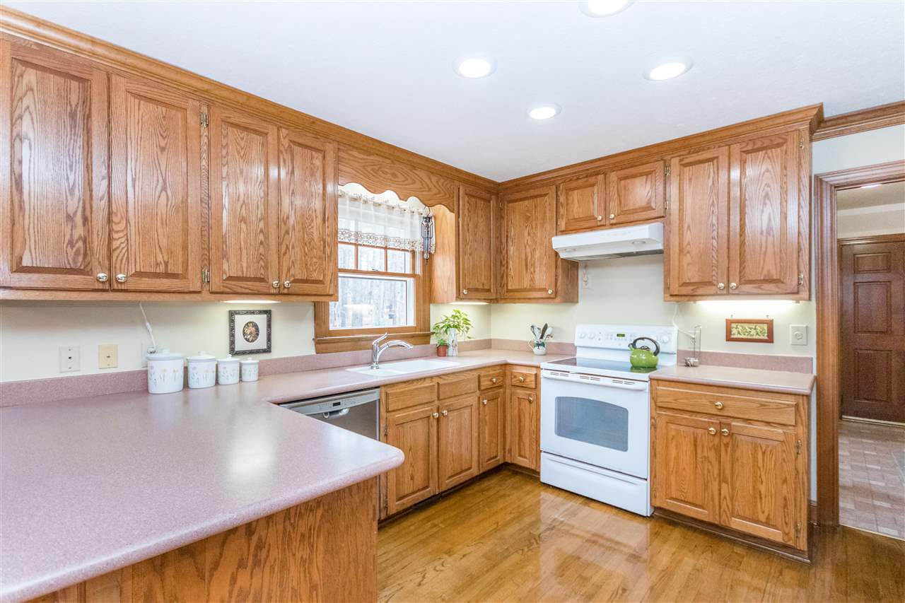 9504 Donegal Court Raleigh, NC 27615 - Photo 15 of 30 Kitchen
