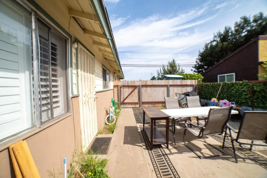 271 Quintard Street Chula Vista, CA 91911 - Photo 12 of 29
