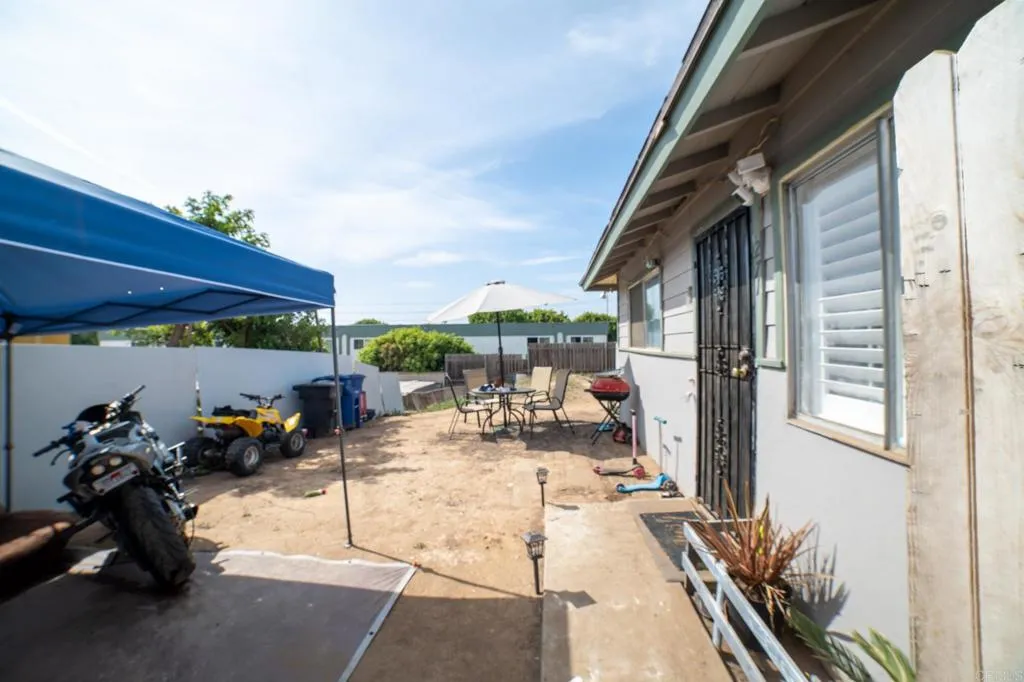 271 Quintard Street Chula Vista, CA 91911 - Photo 13 of 29
