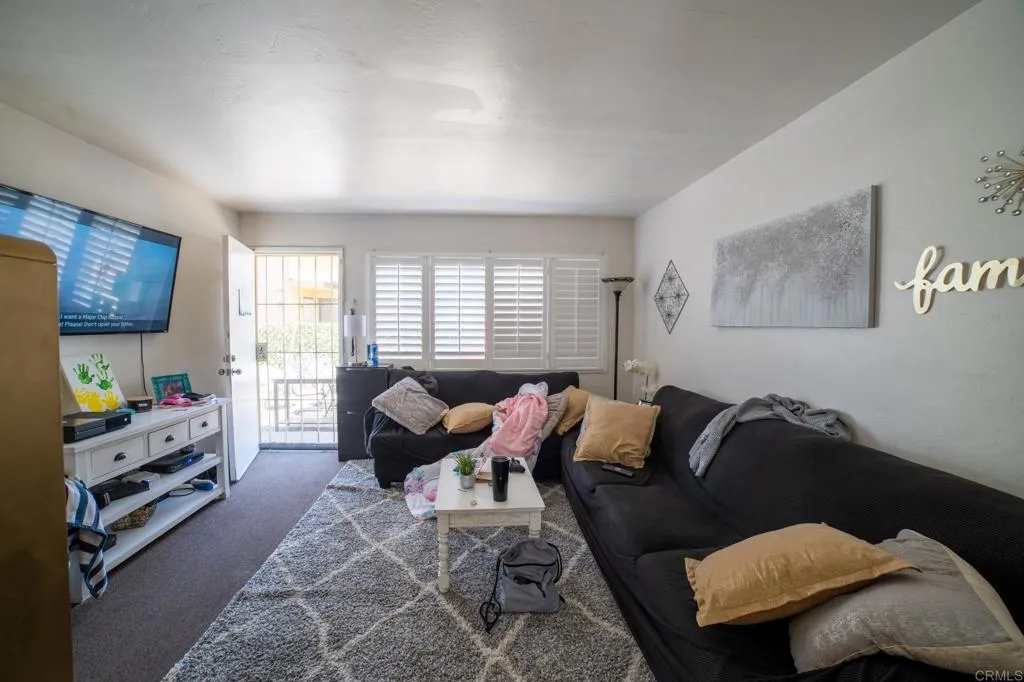 271 Quintard Street Chula Vista, CA 91911 - Photo 7 of 29