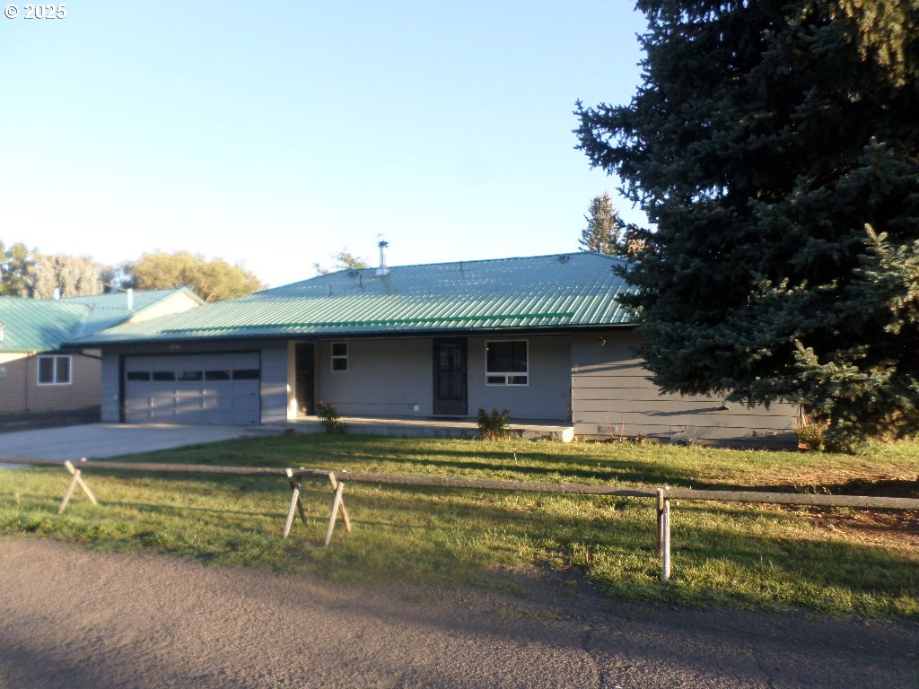 201 Southwest Litch Street Enterprise, OR 97828 - Photo 2 of 23