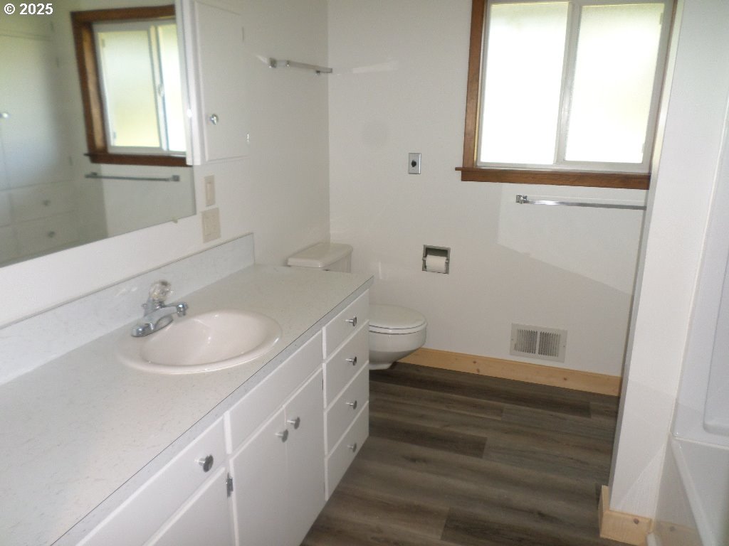 201 Southwest Litch Street Enterprise, OR 97828 - Photo 10 of 23