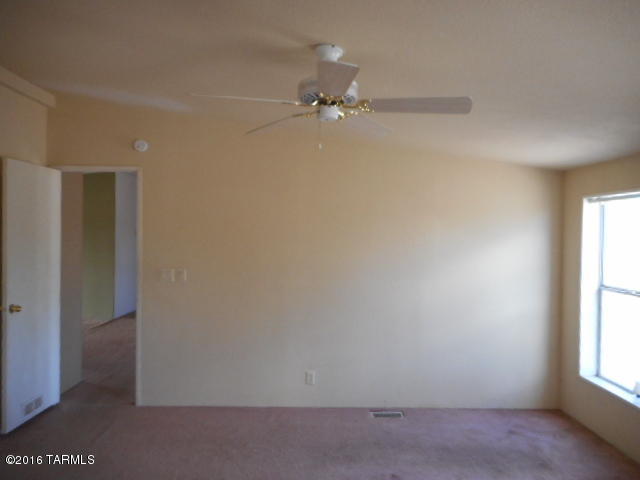 7828 South Pistol Ridge Road Tucson, AZ 85756 - Photo 27 of 38