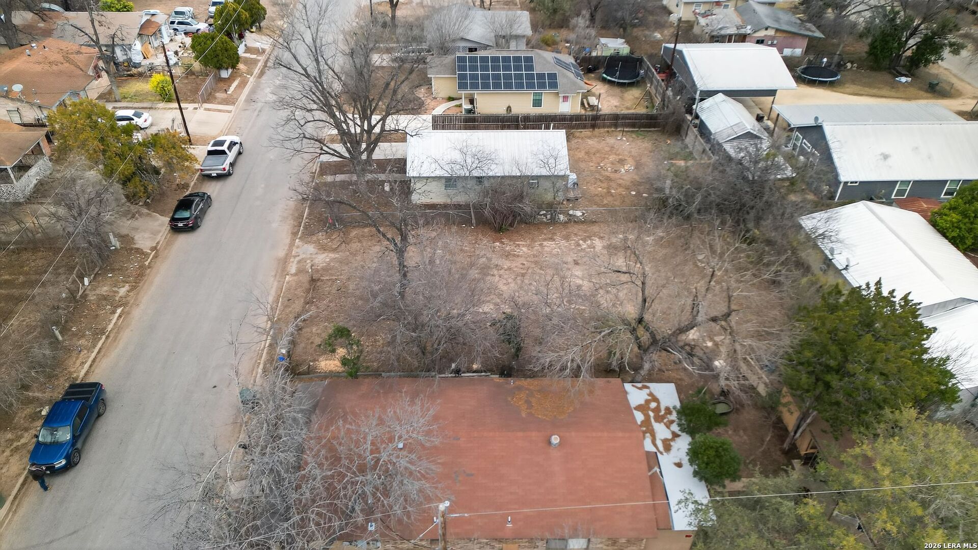 527 Juarez Street Uvalde, TX 78801 - Photo 8 of 24