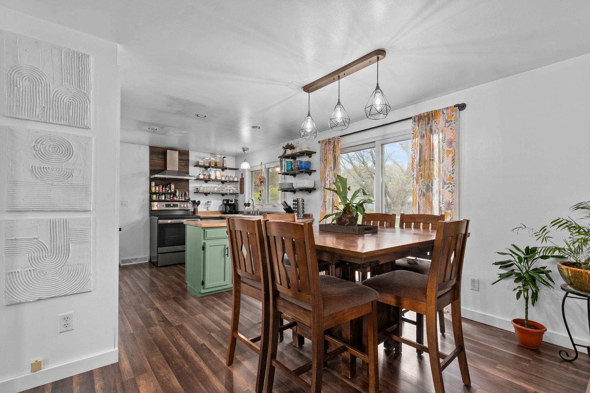 602 North Street Waupaca, WI 54981 - Photo 5 of 34