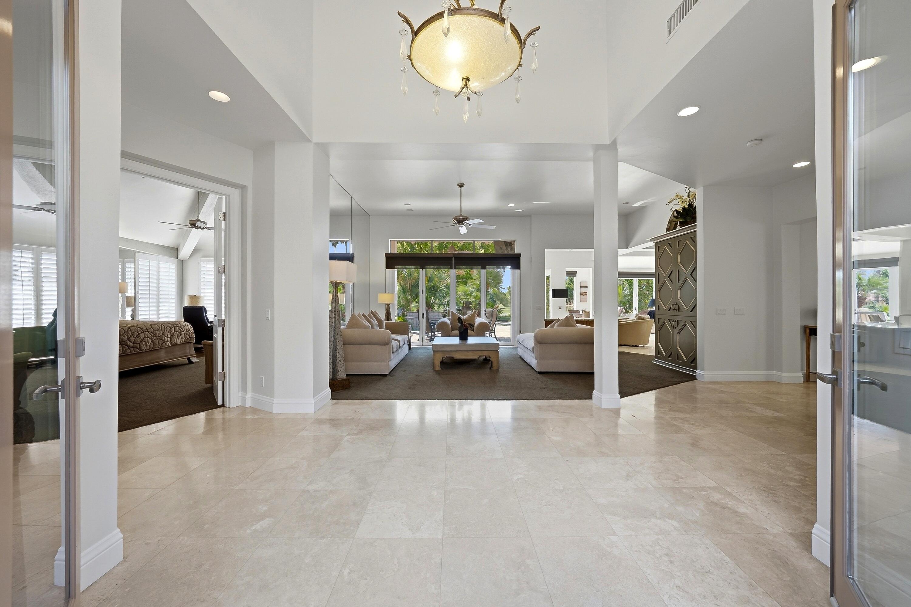 54310 Riviera La Quinta, CA 92253 - Photo 12 of 37 Photo-16
