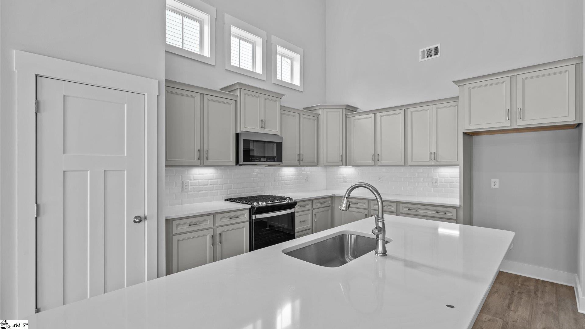 106 Whitman Way Easley, SC 29642 - Photo 8 of 25 Gallery Image 8