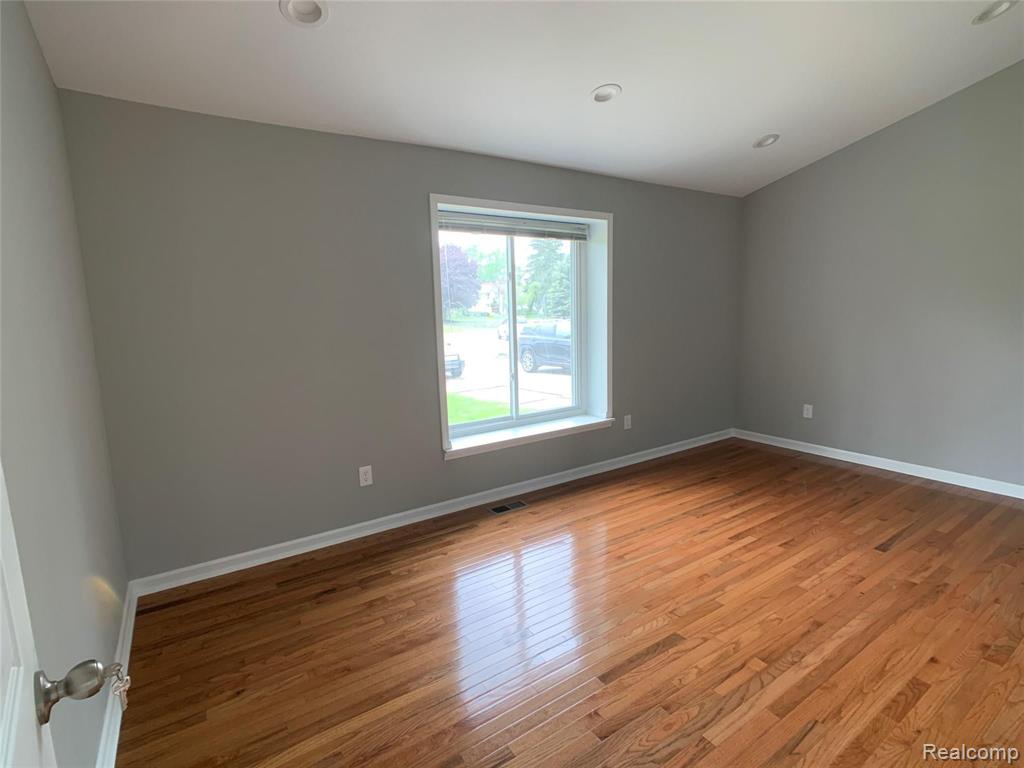 5300 Franklin Ridge Circle West Bloomfield, MI 48322 - Photo 15 of 29