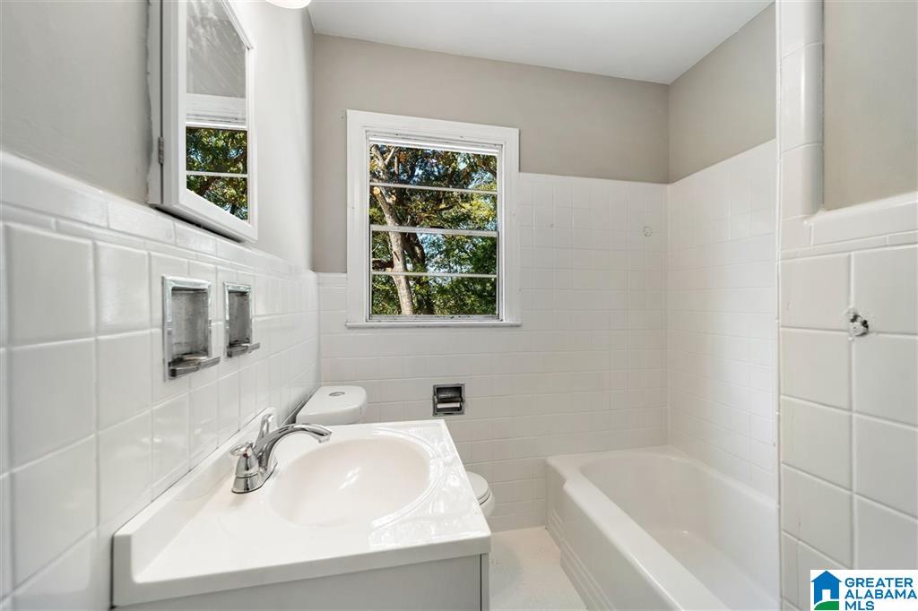 7824 Rugby Court Birmingham, AL 35206 - Photo 5 of 8