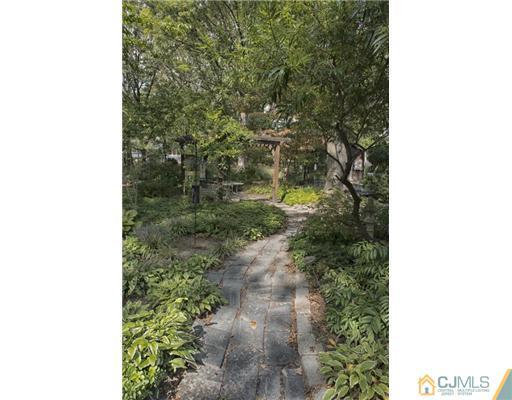 147 Dutch Road East Brunswick, NJ 08816 - Photo 19 of 22 Gallery Image 19