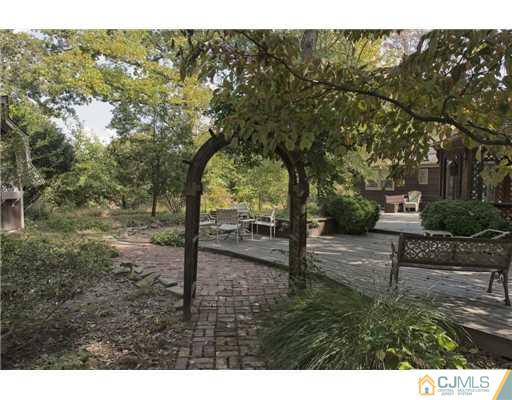 147 Dutch Road East Brunswick, NJ 08816 - Photo 20 of 22 Gallery Image 20
