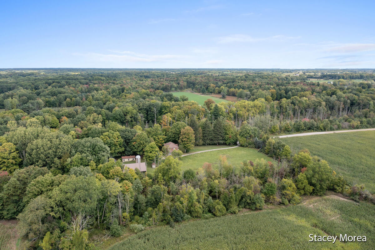 10048 State Road Nunica, MI 49448 - Photo 59 of 68 IMG_1025