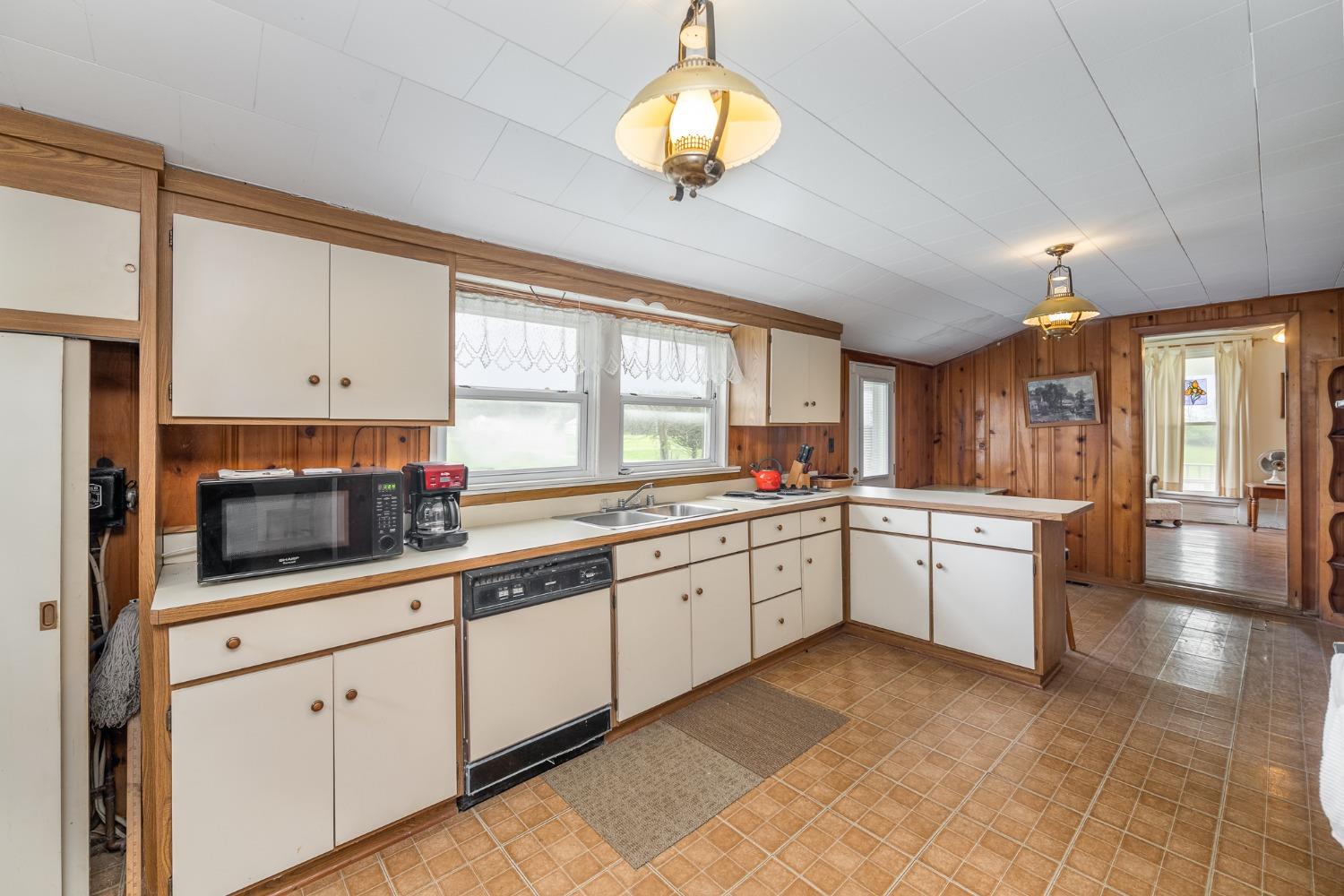 1230 Justis Road Lawrenceburg, IN 47025 - Photo 20 of 35