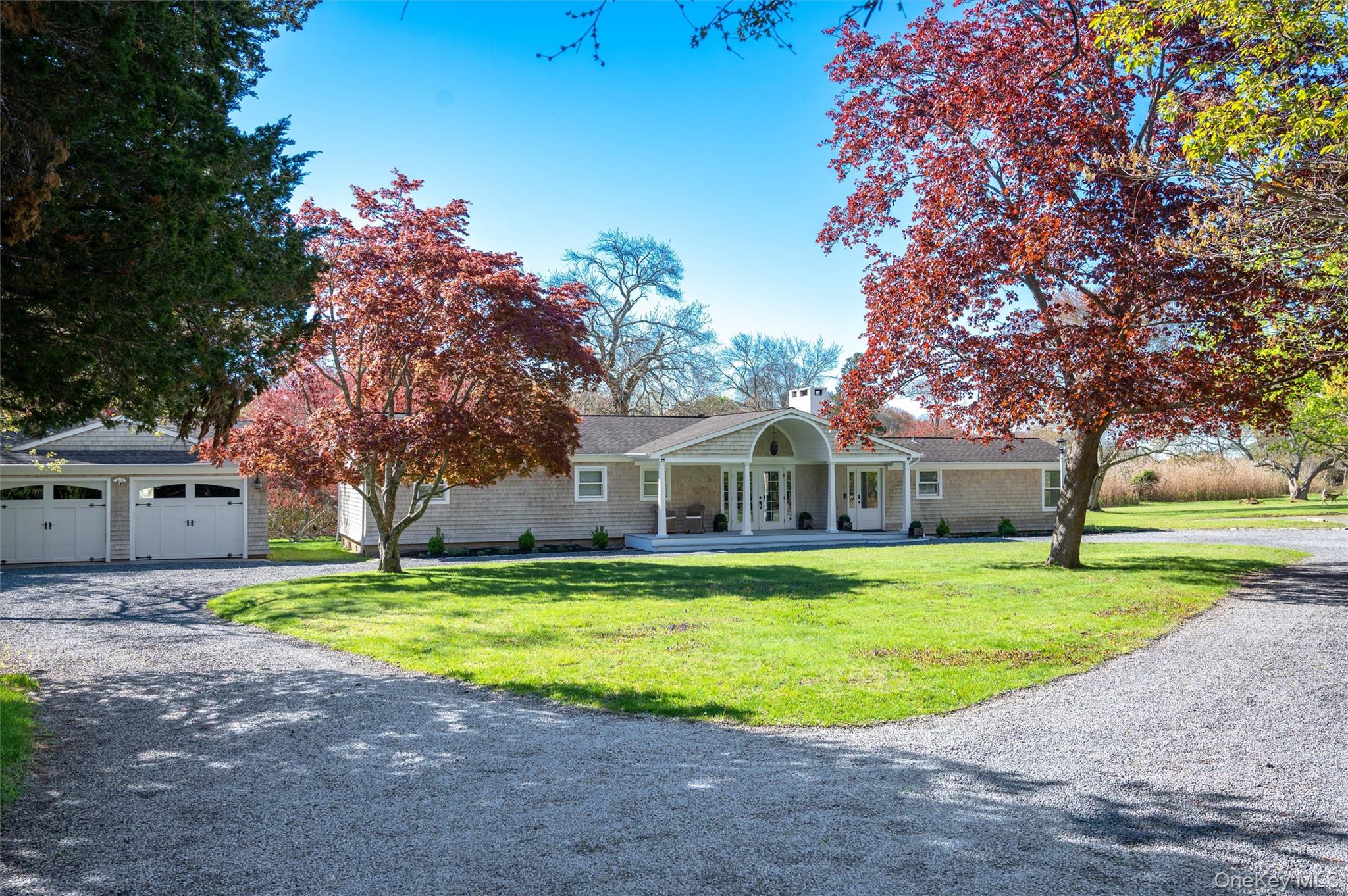 111 South Country Road Remsenburg, NY 11960 - Photo 2 of 25