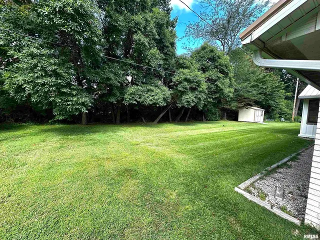 $169,900 | 57 Sherwood Drive, Centralia, IL 62801