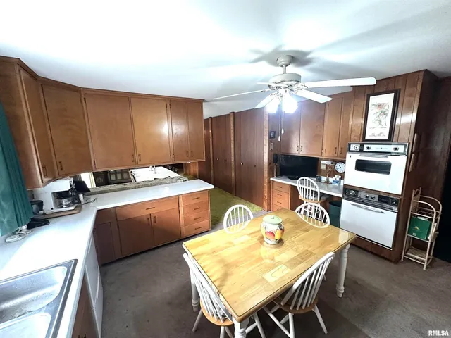 $169,900 | 57 Sherwood Drive, Centralia, IL 62801