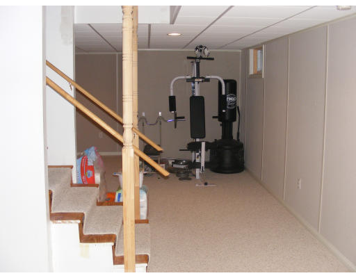 32 Evergreen Road Natick, MA 01760 - Photo 22 of 24 a view of a gallery with wooden floor